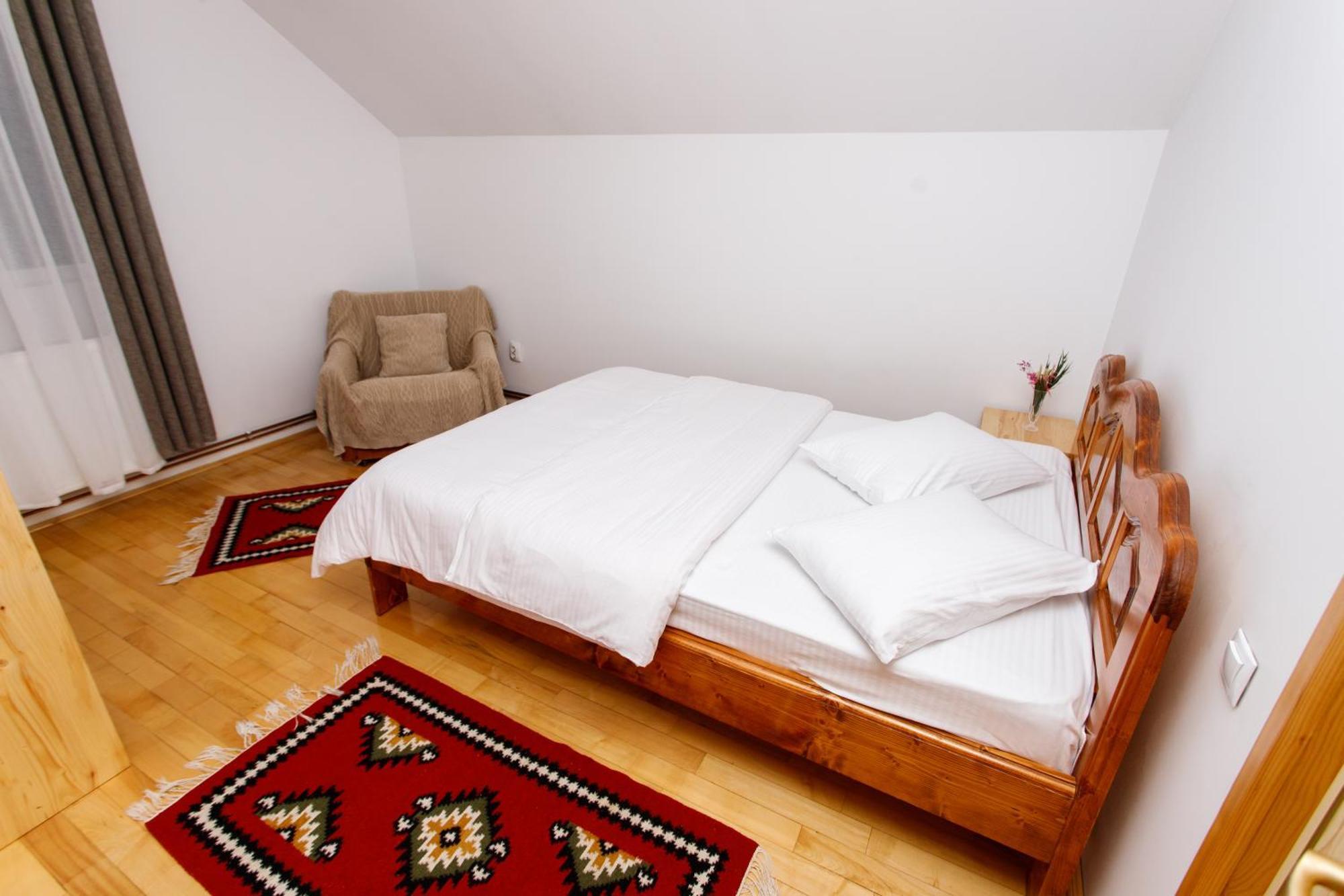 Casa Rumelia Paltineni Dış mekan fotoğraf